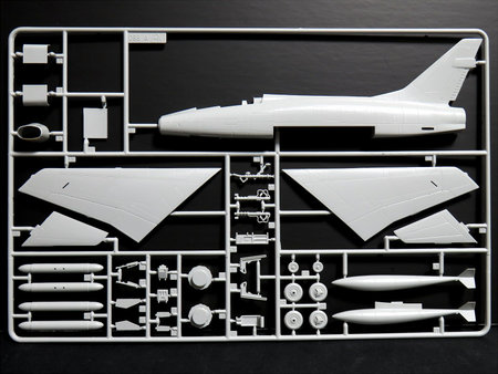 1/72 F-100D スーパーセイバー